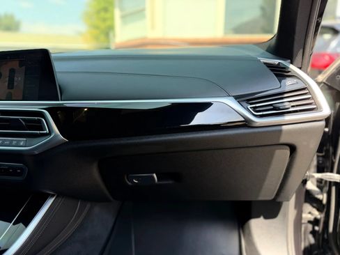 Used 2019 BMW X5 xDrive50i w/ M Sport Package AWD/4WD image 7