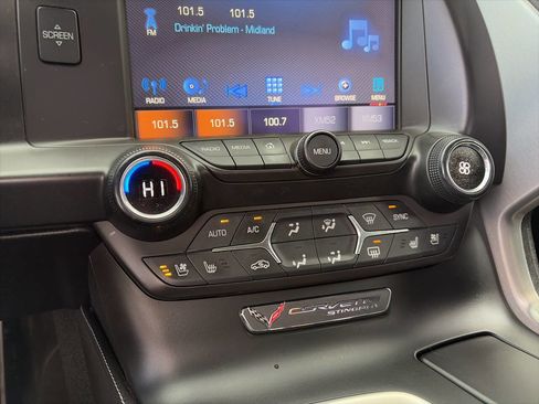 Used 2016 Chevrolet Corvette Stingray Coupe w/ 2LT Preferred Equipment Group image 27