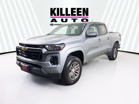 Used 2023 Chevrolet Colorado LT w/ LT Convenience Package RWD image 3