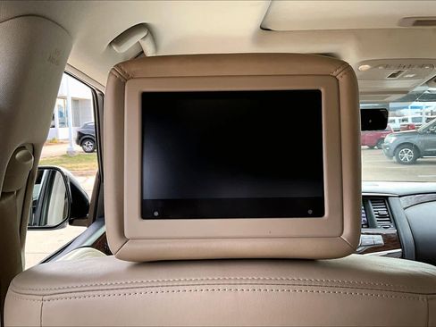 Used 2019 Nissan Armada Platinum w/ Captain's Chairs Package image 29