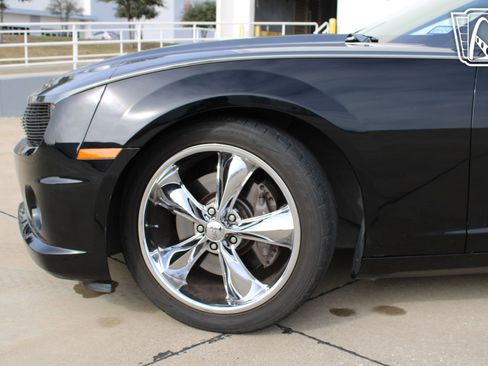 Used 2012 Chevrolet Camaro SS w/ Orange Stripe Package image 28