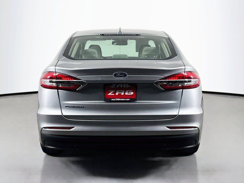 Used 2020 Ford Fusion S FWD image 4