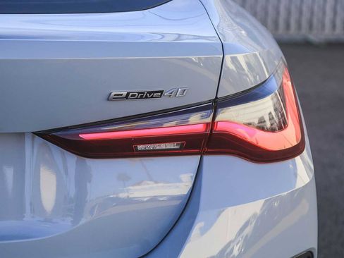 Certified 2023 BMW i4 eDrive40 w/ M Sport Package image 7