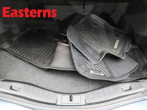 Used 2018 Ford Fusion SE image 9