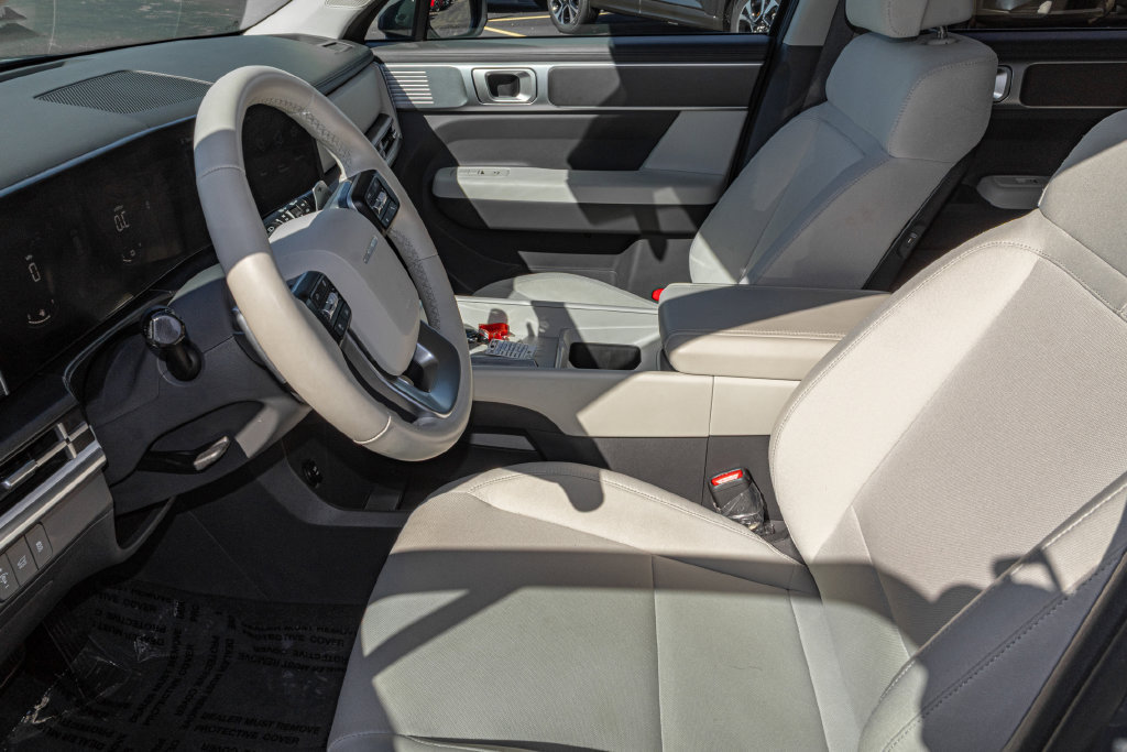 Certified 2026 Hyundai Santa Fe SE AWD/4WD image 14