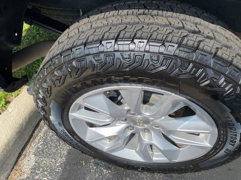 Used 2022 Chevrolet Silverado 1500 Custom image 31