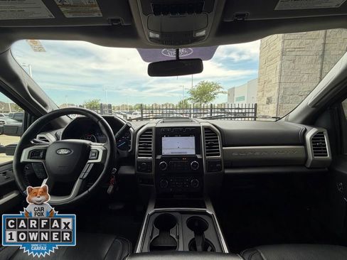 Used 2017 Ford F250 Lariat w/ Lariat Value Package AWD/4WD image 25