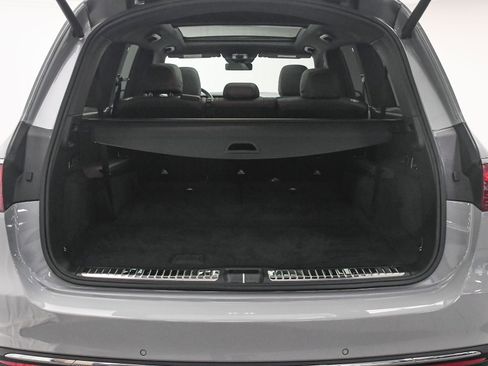 Used 2025 Mercedes-Benz GLS 450 4MATIC image 7
