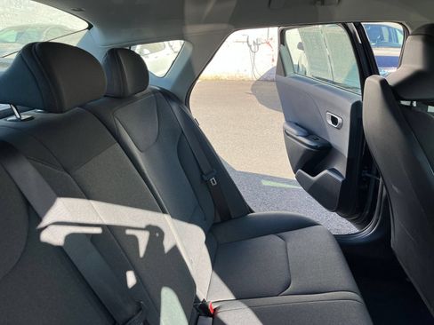Used 2025 Kia K4 FWD image 36