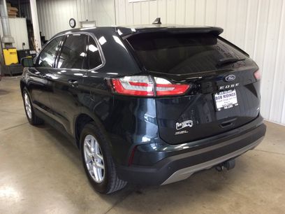 Used 2024 Ford Edge SEL w/ Convenience Package