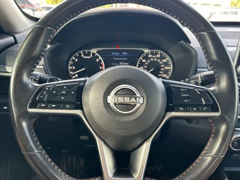 Used 2024 Nissan Altima 2.5 SR FWD image 27