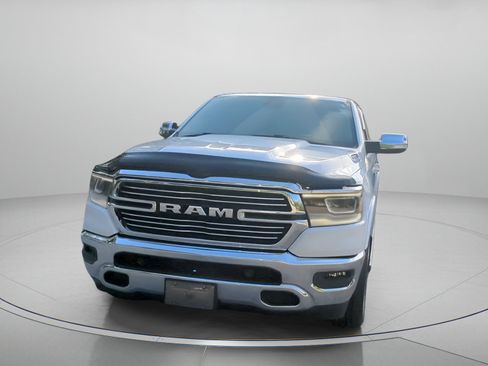 Used 2019 RAM 1500 Laramie AWD/4WD image 10
