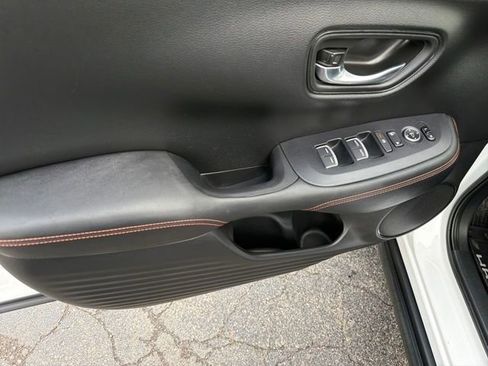 Used 2024 Honda HR-V Sport image 12