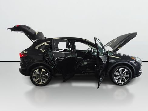 Used 2024 Ford Escape Platinum AWD/4WD image 9