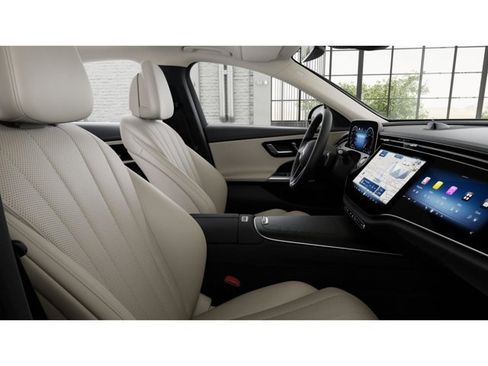 New 2026 Mercedes-Benz E 350 4MATIC Sedan image 4