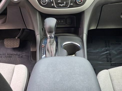 Used 2023 Chevrolet Equinox LT image 24