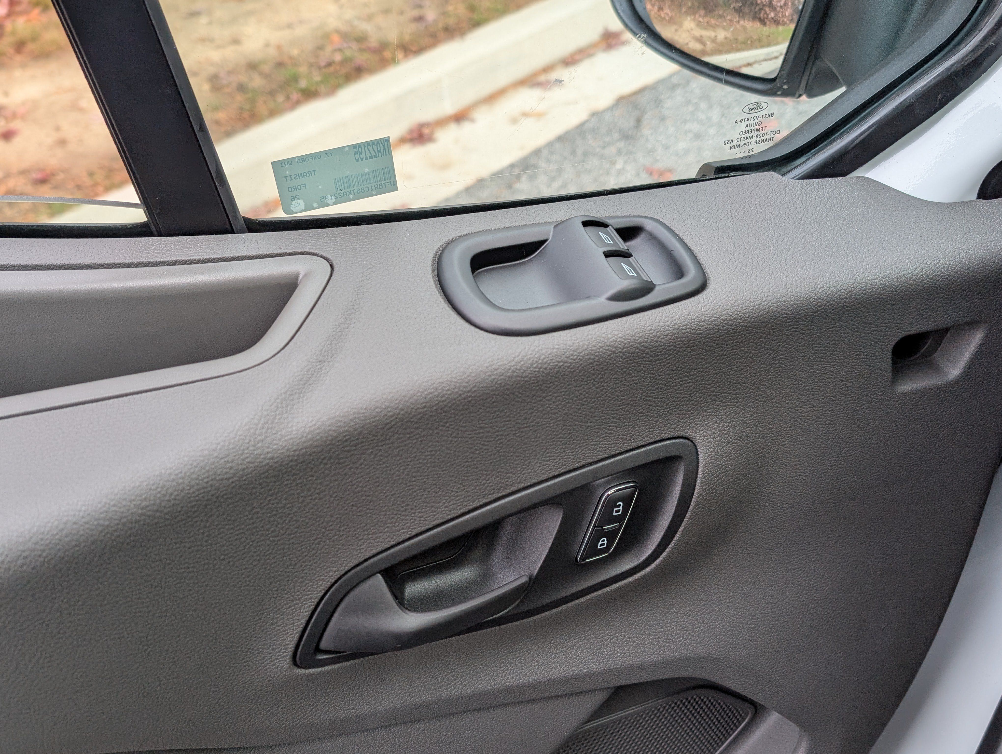 New 2026 Ford Transit 250 148 Medium Roof w/ Load Area Protection Package RWD image 14