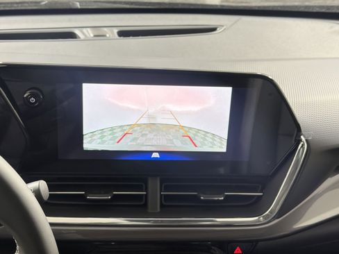 New 2026 Chevrolet Trax ACTIV w/ Sunroof Package image 19