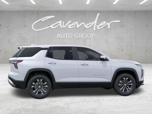 New 2027 Chevrolet Equinox LT FWD image 5