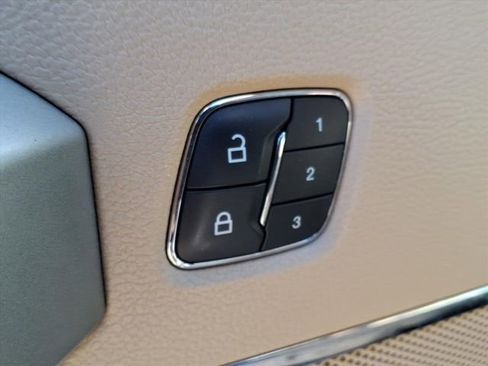 Used 2017 Ford F150 Lariat w/ Equipment Group 502A Luxury image 12