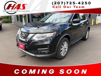 Used 2017 Nissan Rogue SV
