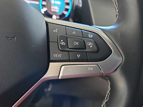 Used 2024 Volkswagen Atlas Cross Sport SE image 24