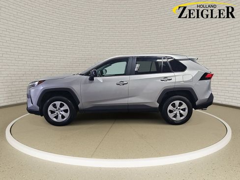 Used 2023 Toyota RAV4 LE FWD image 8