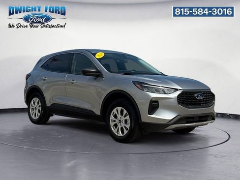 Used 2024 Ford Escape Active w/ Tech Pack #1 AWD/4WD image 7