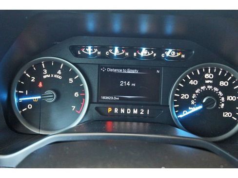 Used 2015 Ford F150 XLT w/ Equipment Group 302A Luxury AWD/4WD image 15