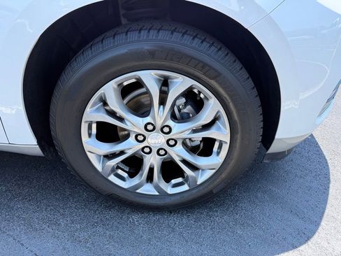 Used 2019 Buick Enclave Avenir w/ Avenir Technology Package FWD image 8