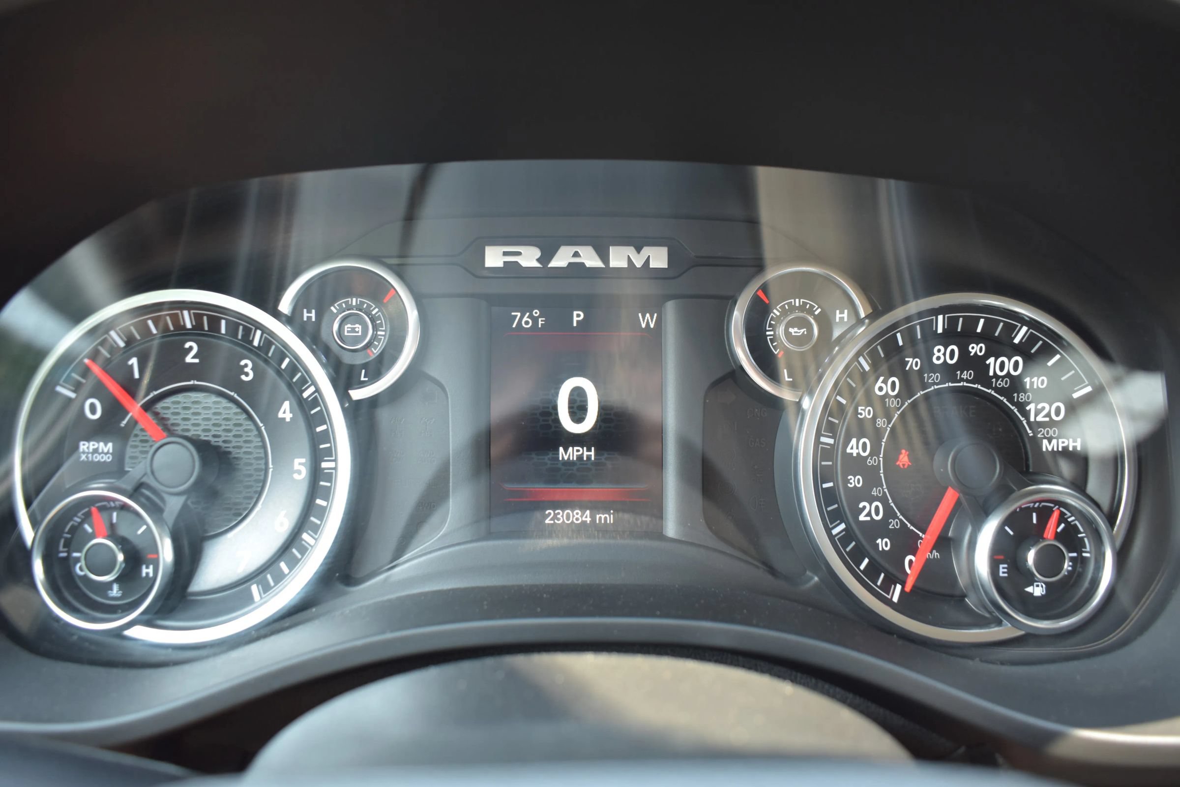 Used 2020 RAM 1500 Big Horn AWD/4WD image 17