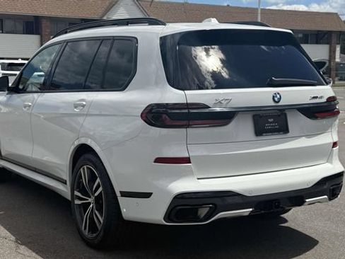Used 2024 BMW X7 xDrive40i w/ M Sport Package AWD/4WD image 40