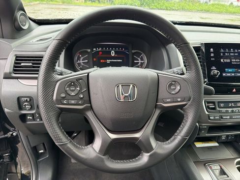 Used 2023 Honda Passport EX-L image 16