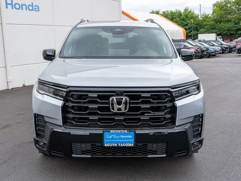 New 2026 Honda Pilot Black Edition image 3