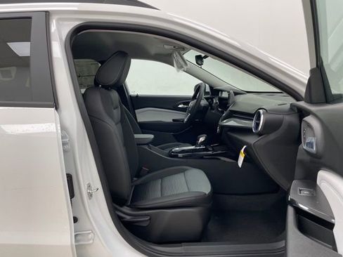 New 2026 Chevrolet Trax LT w/ Driver Confidence Package FWD image 13