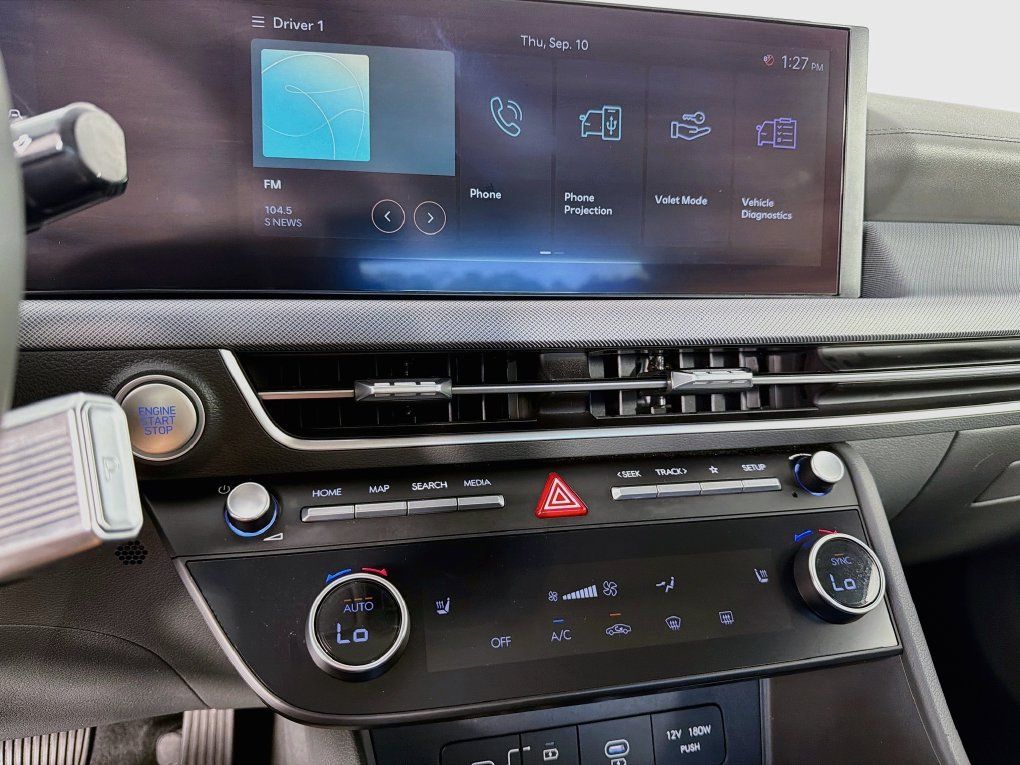 Used 2025 Hyundai Sonata SEL FWD image 19