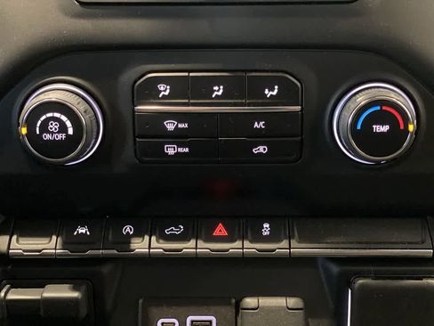 Used 2023 Chevrolet Silverado 1500 Custom w/ LPO, Dark Essentials Package image 21