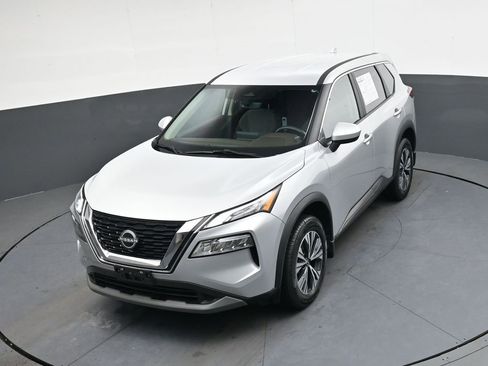 Used 2023 Nissan Rogue SV image 35