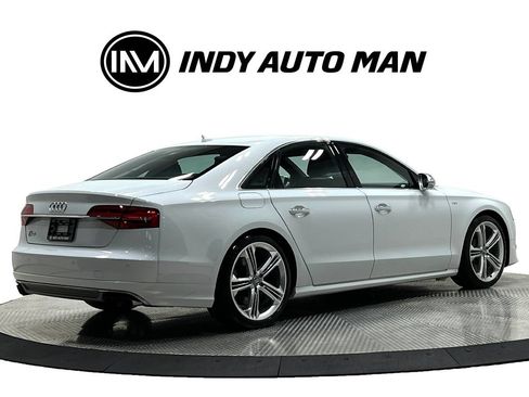 Used 2015 Audi S8 AWD/4WD image 4