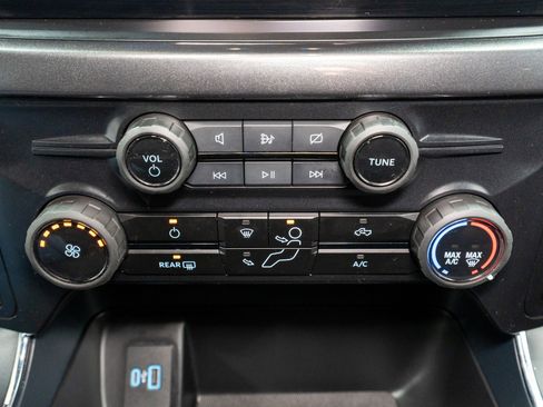 Used 2024 Ford F150 STX image 22