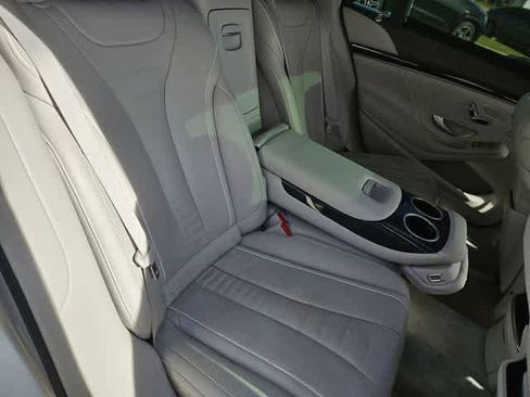 Used 2016 Mercedes-Benz S 550 Sedan image 21