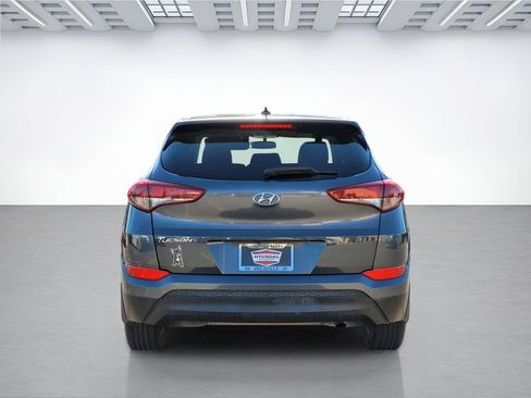 Used 2016 Hyundai Tucson SE image 12