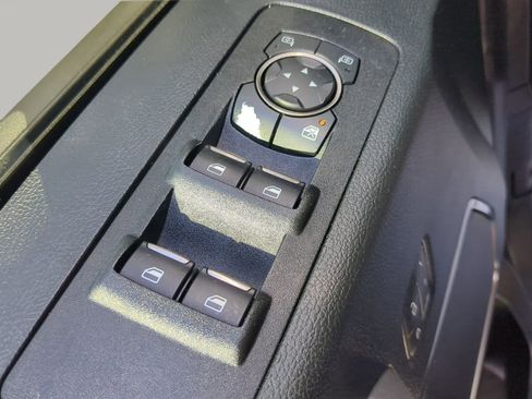 Certified 2019 Ford F150 Raptor w/ Equipment Group 802A Luxury image 47