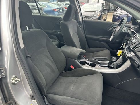 Used 2013 Honda Accord LX image 24