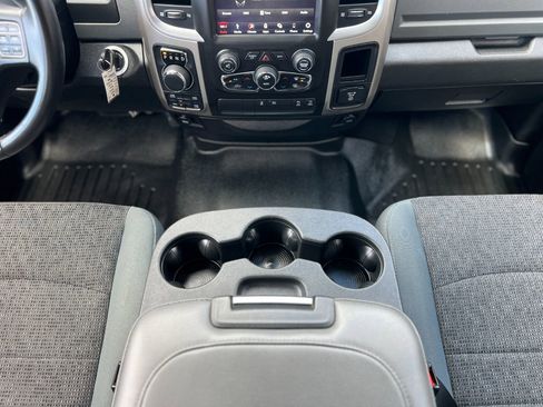 Used 2019 RAM 1500 Big Horn AWD/4WD image 18