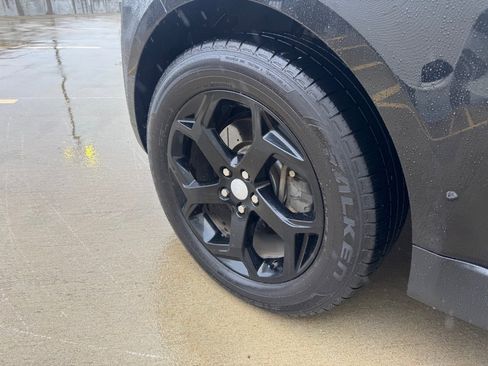 Used 2015 Land Rover Range Rover Sport SE image 9