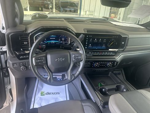 Used 2025 Chevrolet Silverado 2500 ZR2 w/ Technology Package AWD/4WD image 16