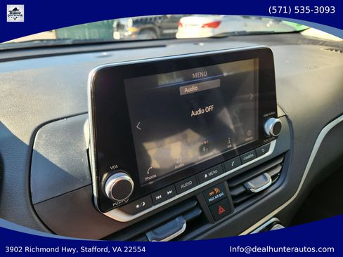 Used 2022 Nissan Altima 2.5 SV FWD image 24