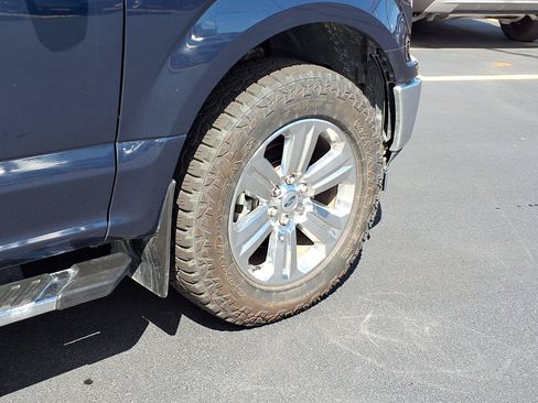 Used 2019 Ford F150 XLT w/ Equipment Group 302A Luxury AWD/4WD image 27