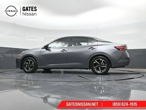 Used 2025 Nissan Sentra SV FWD image 40